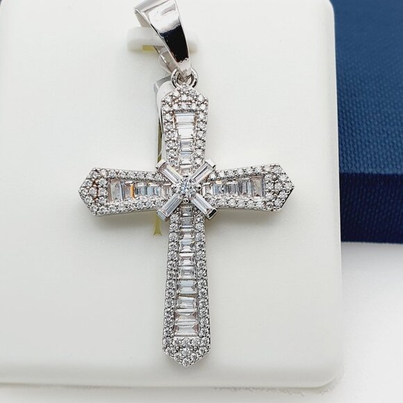 "925 Sterling Silver Plated CZ Pendant, INUS1BR195 - Picture 6 of 9